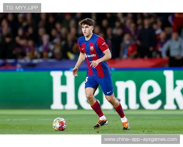 巴萨莱万回头望月头球直入球门