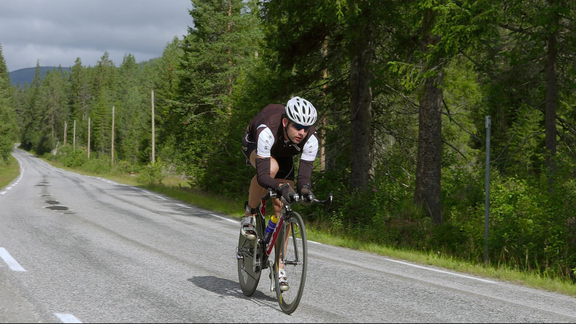 七六人连胜恩比德统治禁区
